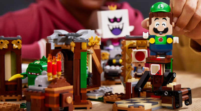 LEGO Super Mario 71401 Luigis Mansion Haunt and Seek Expansion Set lifestyle featured