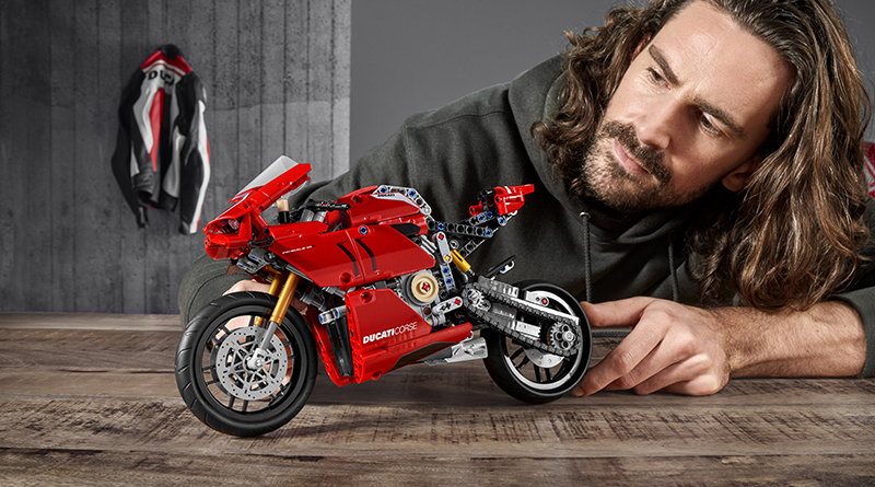 LEGO Technic 42107 Ducati Panigale V$-R