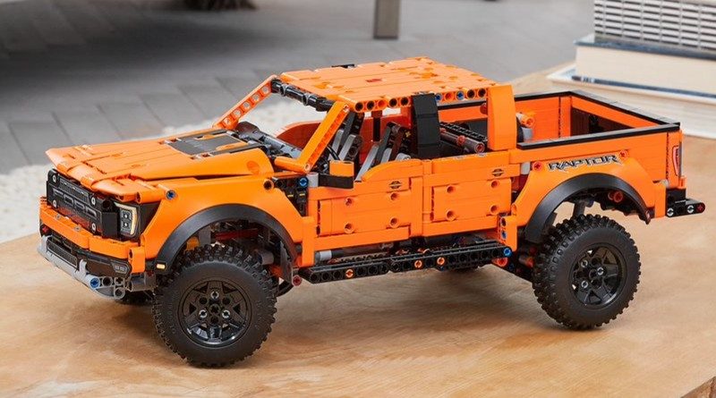 LEGO Technic 42126 F 150 Raptor lifestyle featured