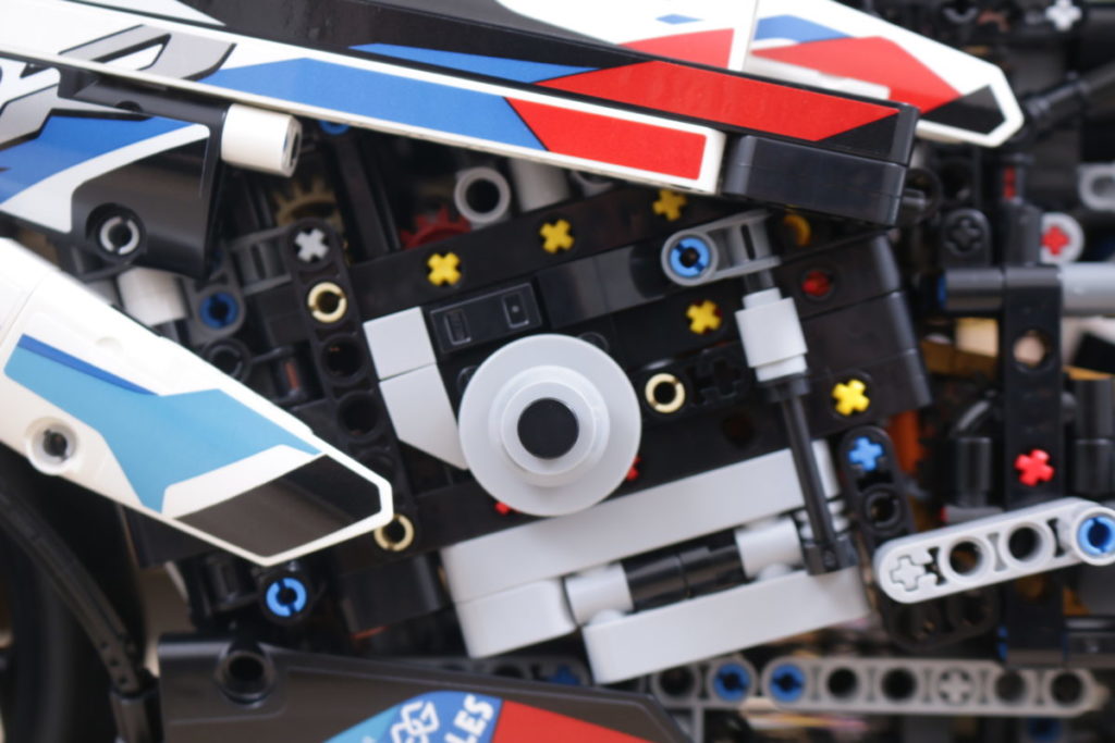 LEGO Technic 42130 BMW M 1000 RR review 15 1024x683