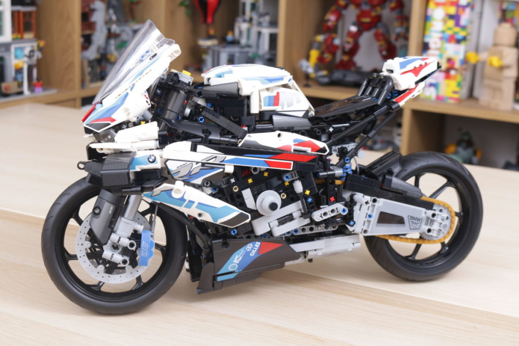 LEGO Technic 42130 BMW M 1000 RR review 30 1024x683