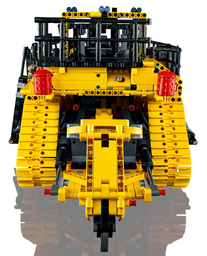 LEGO Technic 42131 CAT D11T Bulldozer back