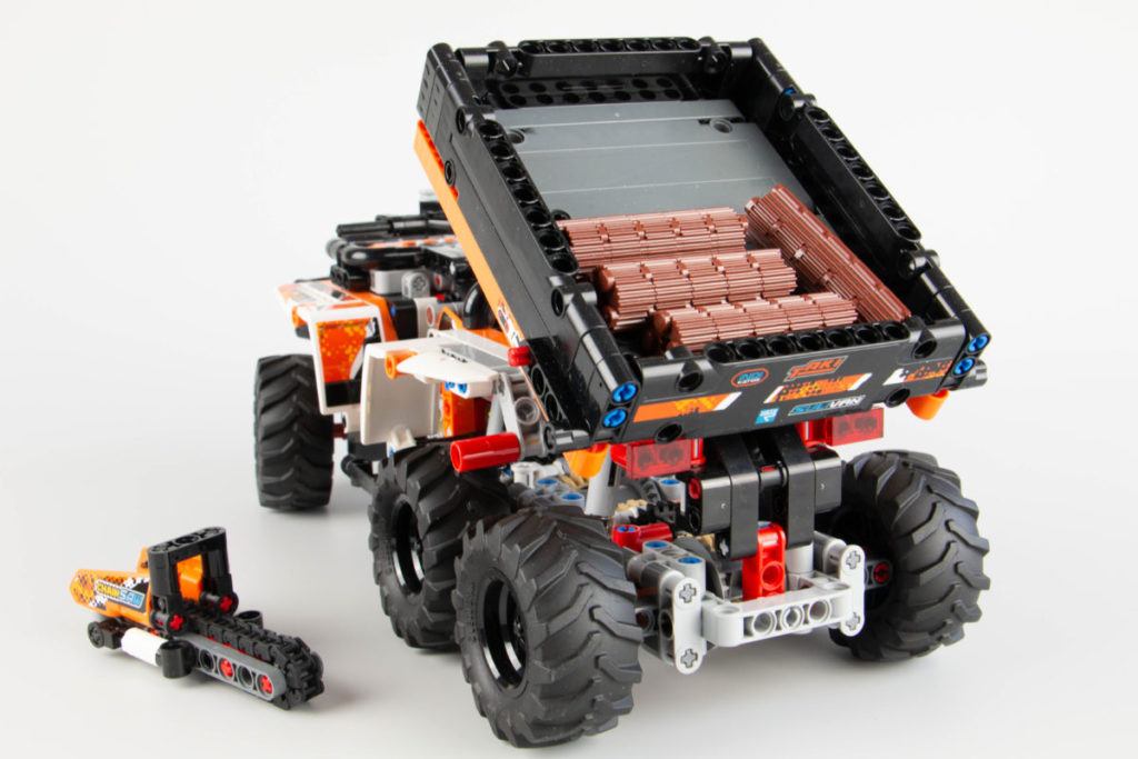 LEGO Technic 42139 All Terrain Vehicle review 7