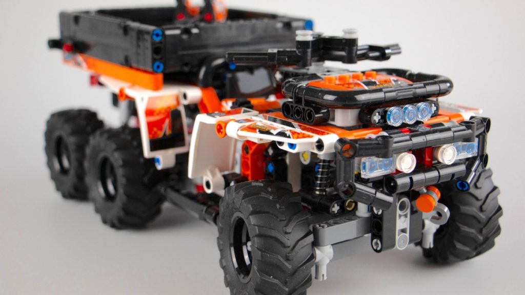 LEGO Technic 42139 All Terrain Vehicle review featured reduce