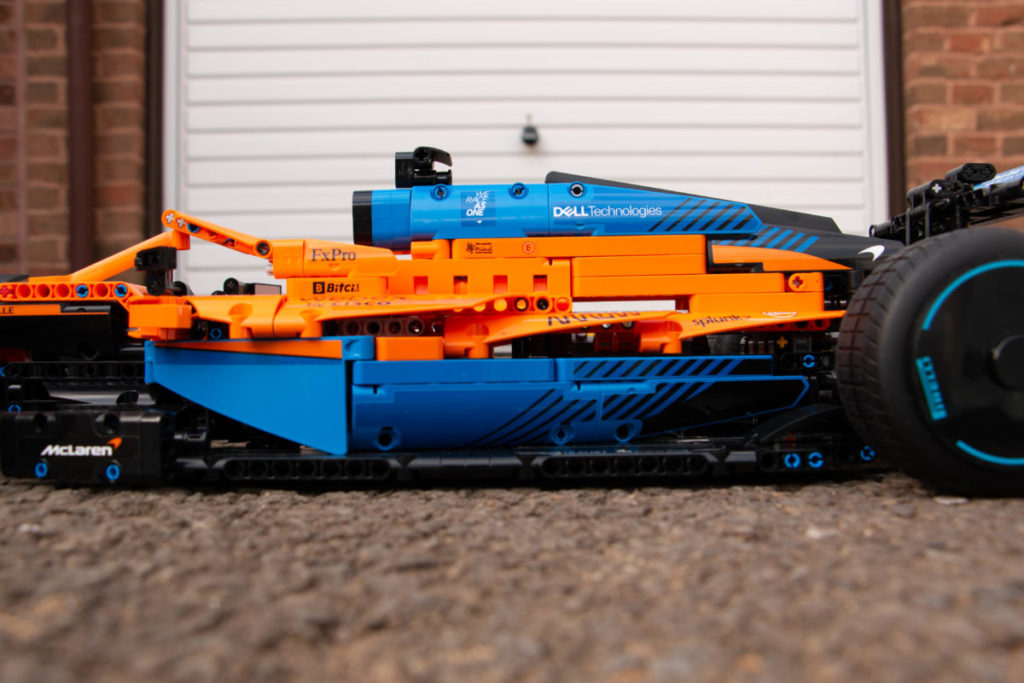 LEGO Technic 42141 McLaren Formula 1 Race Car review 26