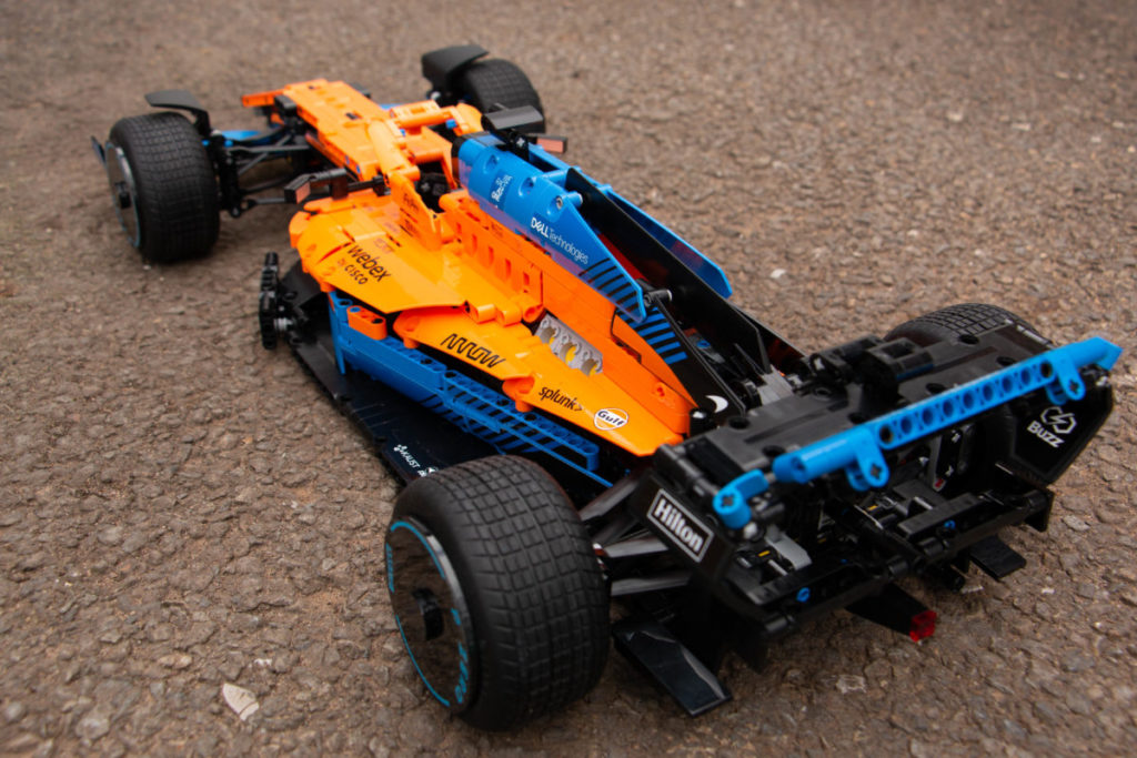LEGO Technic 42141 McLaren Formula 1 Race Car review 28