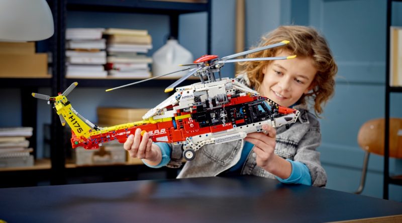 წარმოდგენილია LEGO Technic 42145 Airbus H175 სამაშველო ვერტმფრენი
