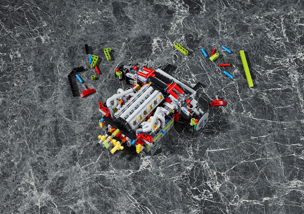 LEGO Technic Lamborghini Sián FKP 37 21
