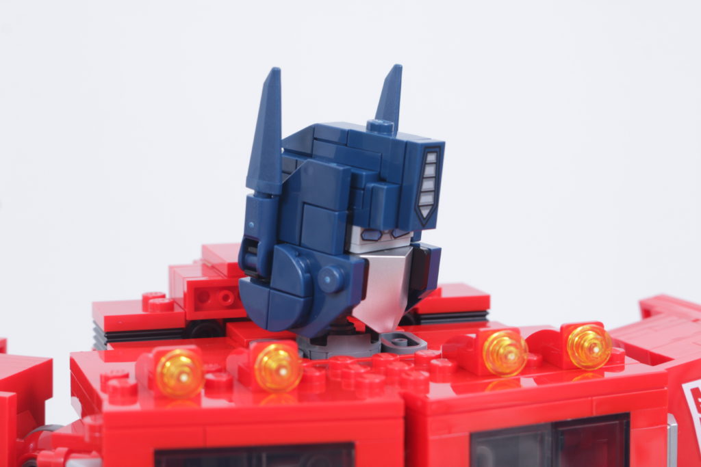 LEGO Transformers 10302 Optimus Prime review 14