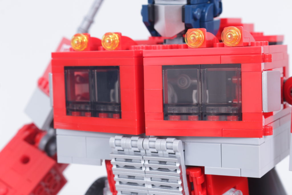LEGO Transformers 10302 Optimus Prime review 20