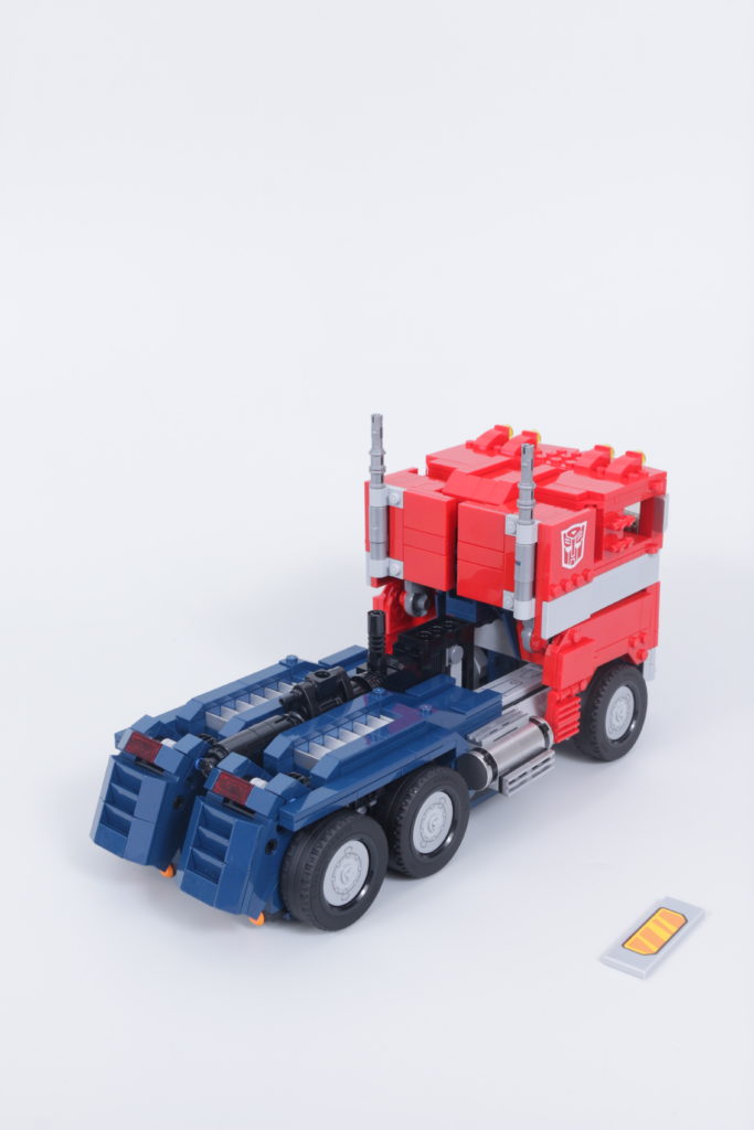 LEGO Transformers 10302 Optimus Prime review 41