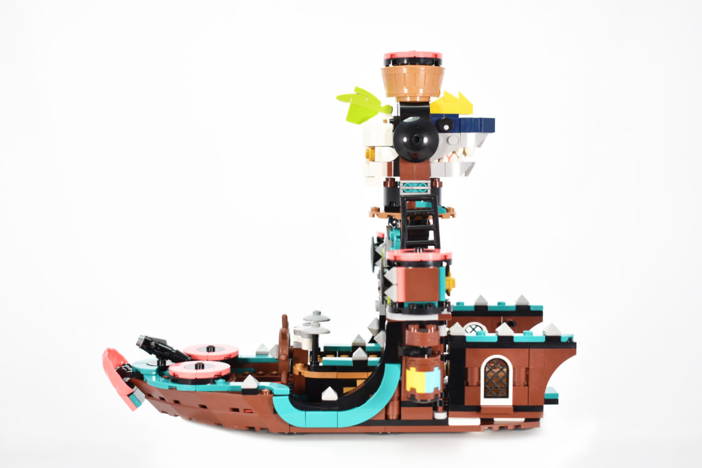 LEGO VIDIYO 43114 Punk Pirate Ship review 13