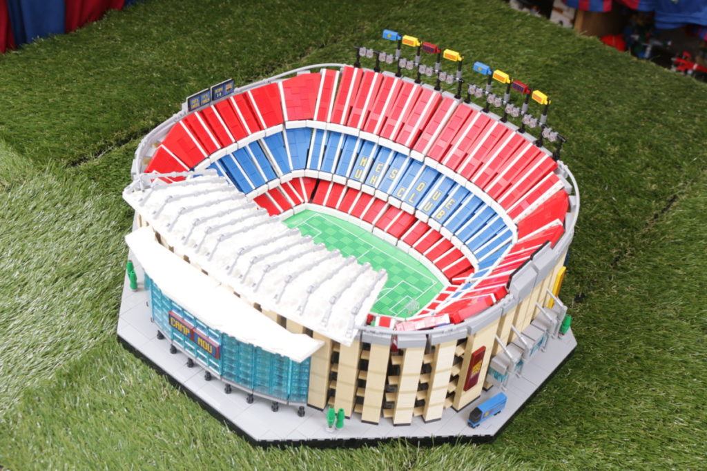 LEGO for Adults 10284 Camp Nou &ndash; FC Barcelona review 4i 1024x683