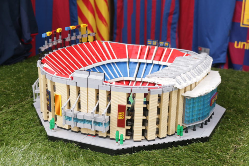 LEGO for Adults 10284 Camp Nou – FC Barcelona review 5