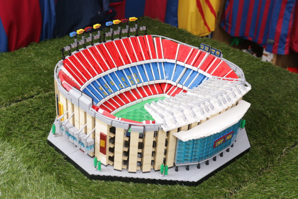 LEGO for Adults 10284 Camp Nou – FC Barcelona review 6