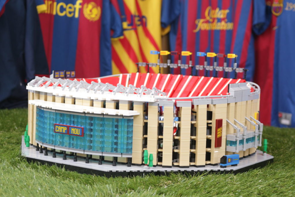 LEGO for Adults 10284 Camp Nou – FC Barcelona review 9
