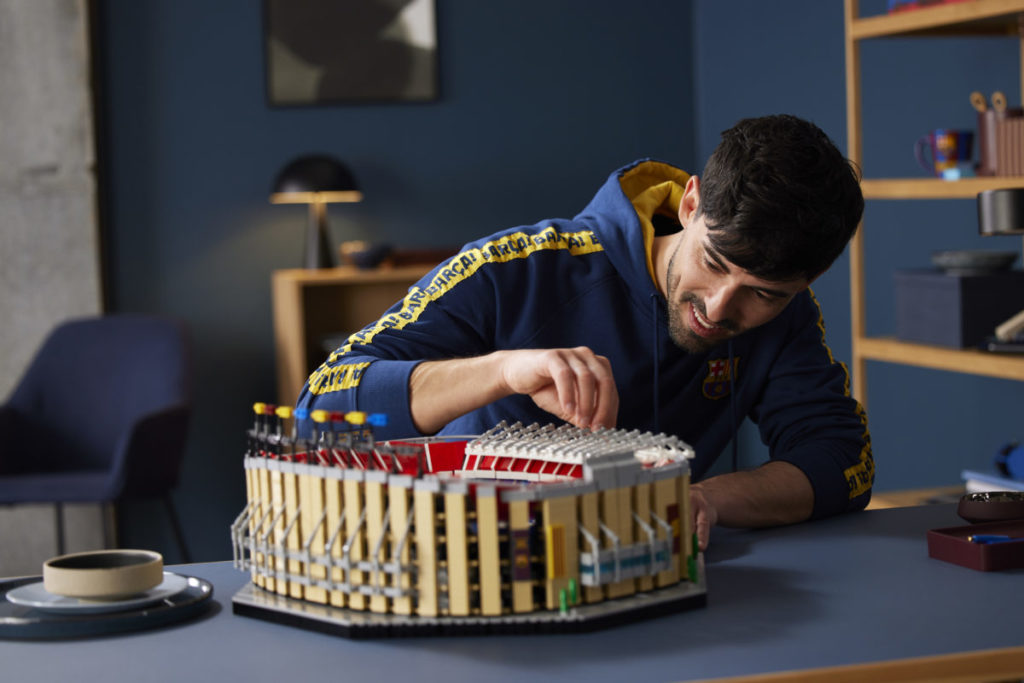 LEGO for Adults 10284 FC Barcelona Camp Nou 13 1024x683
