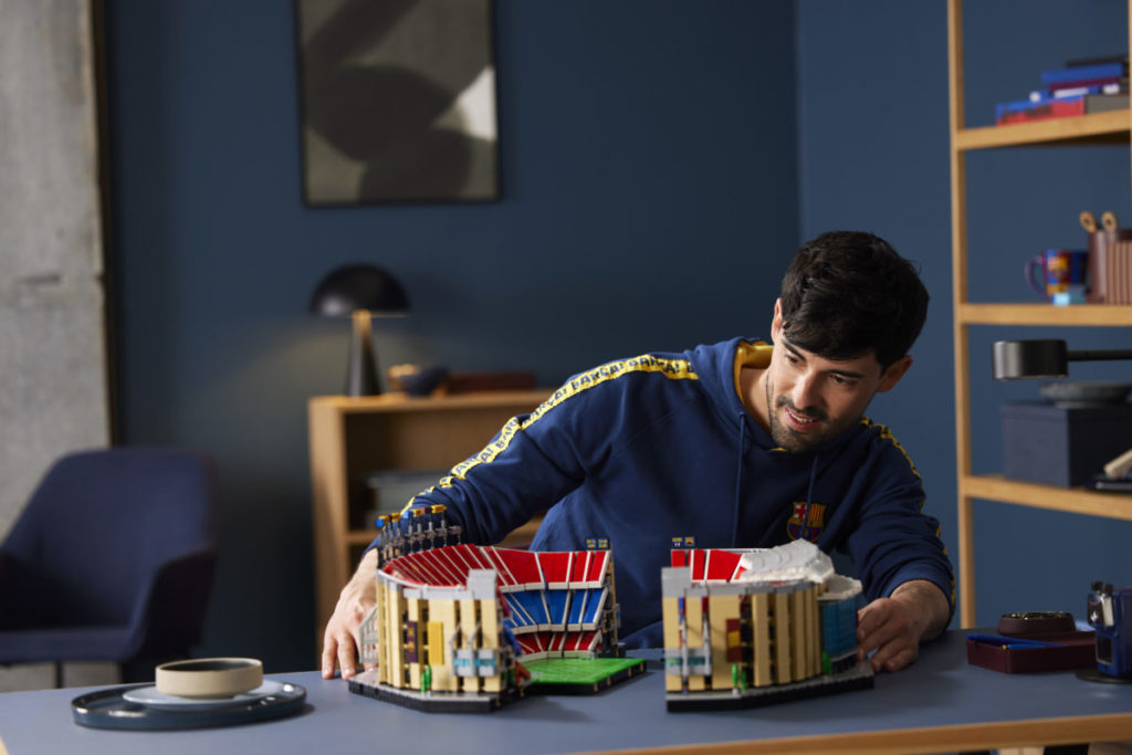 LEGO for Adults 10284 FC Barcelona Camp Nou 14 1024x683