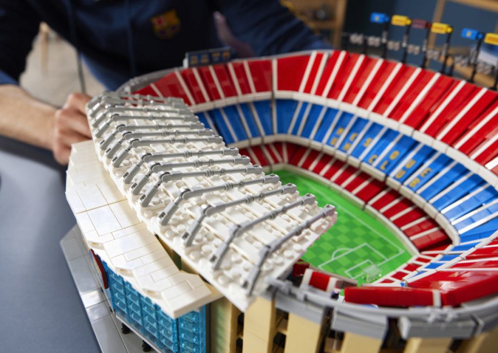 LEGO for Adults 10284 FC Barcelona Camp Nou 19 1024x726
