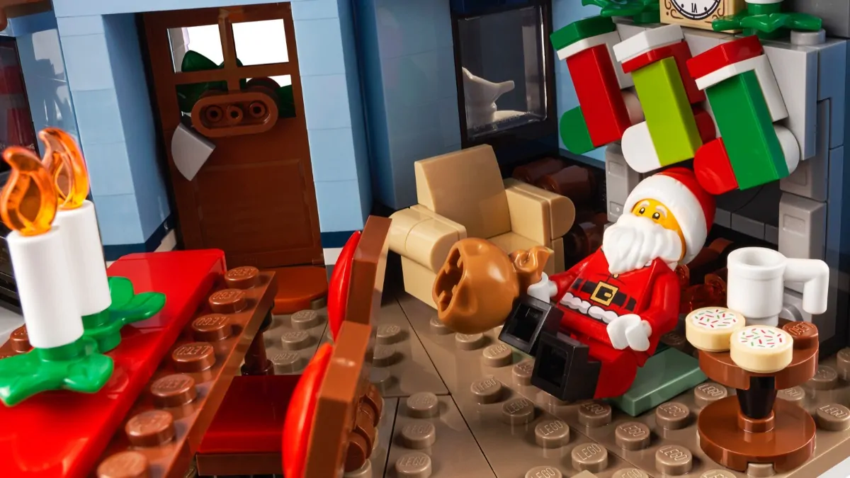 LEGO 10293 Santa's Visit price and release date confirmed