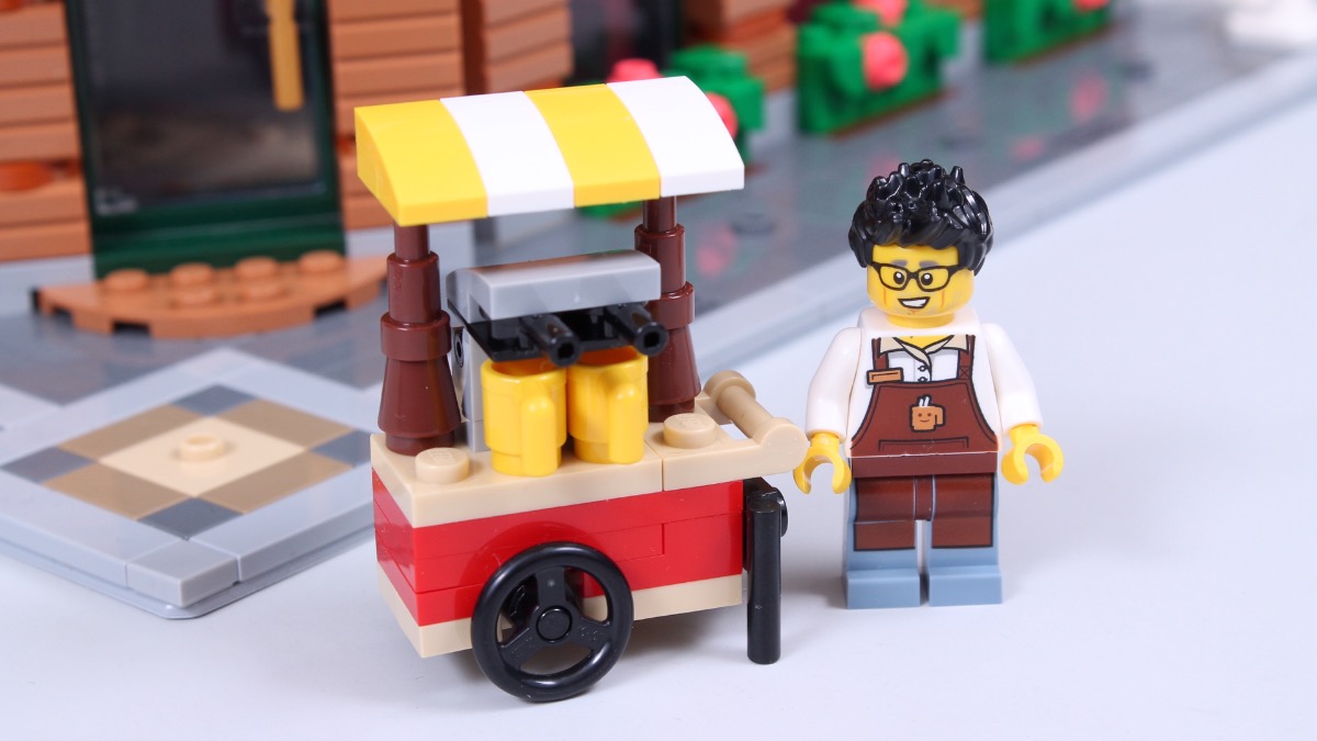 LEGO For Adults 10297 Boutique Hotel Coffee Cart Featured