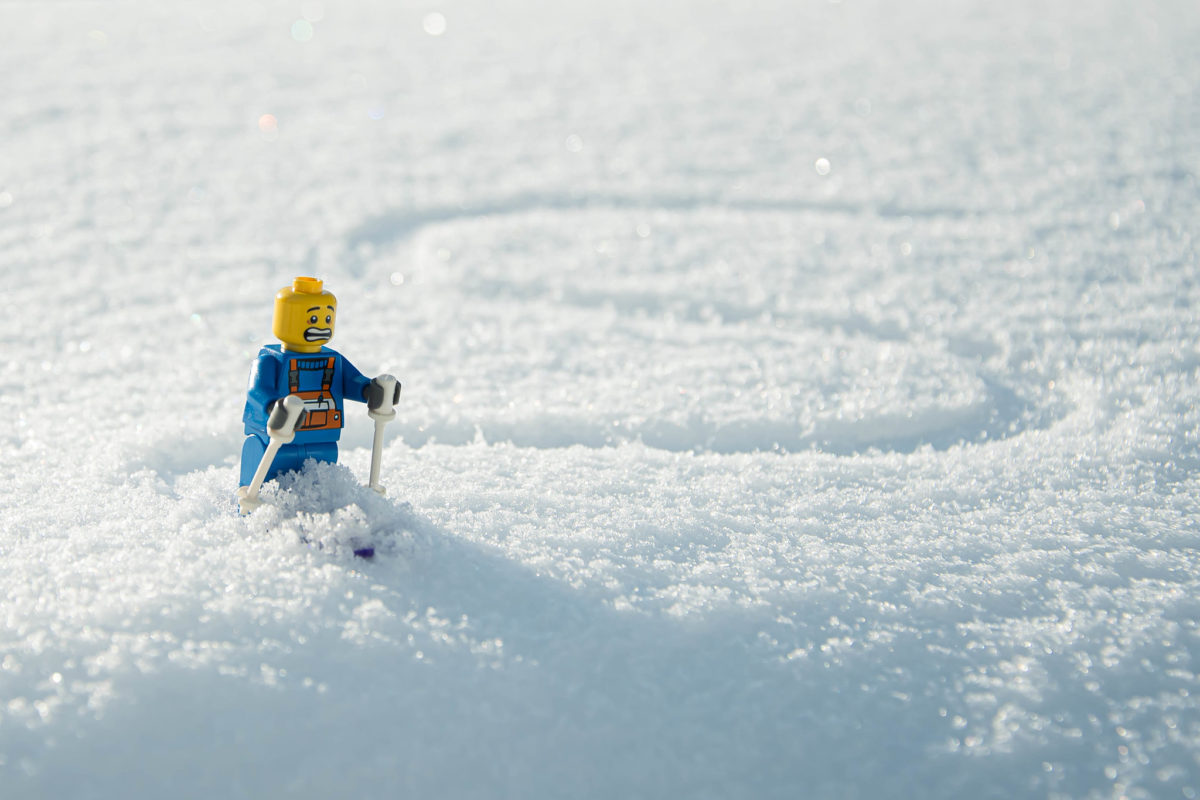 LEGO Skiing