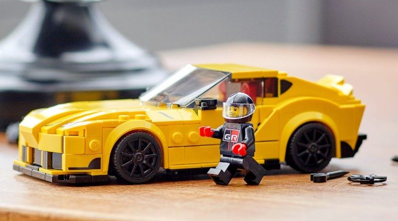 LEGO speed Champions 76901 Toyota GR Supra lifestyle featured