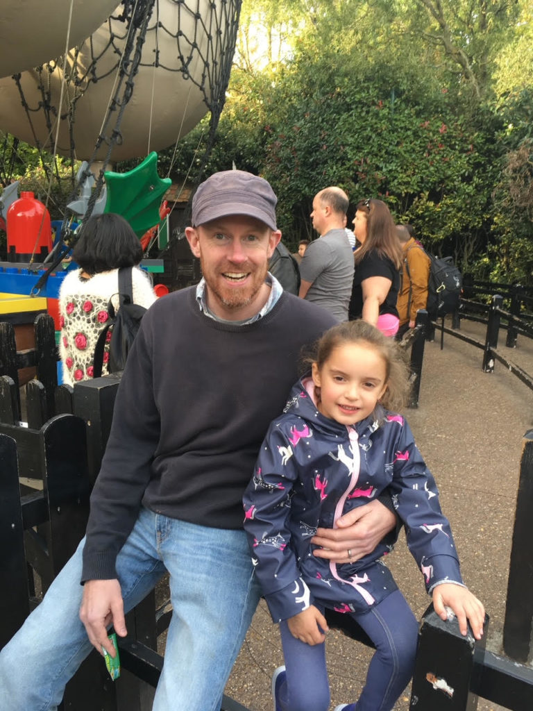 Vencedor do concurso Mythica do LEGOLAND Windsor e tio