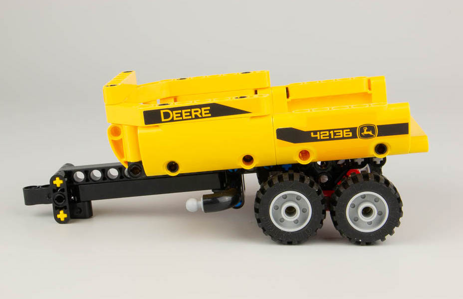 LEGO Technic 42136 John Deere 9620R 4WD Tractor 10