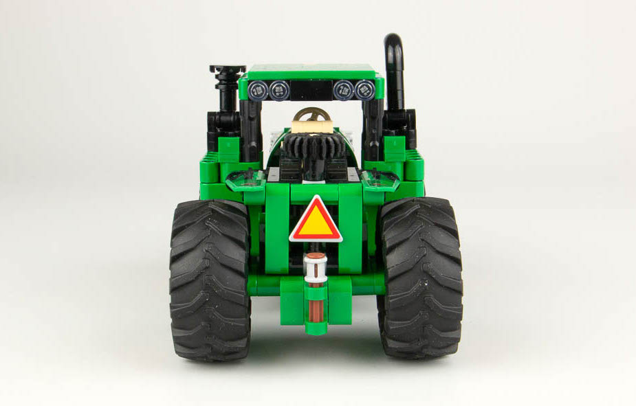 LEGO Technic 42136 John Deere 9620R 4WD Tractor 6