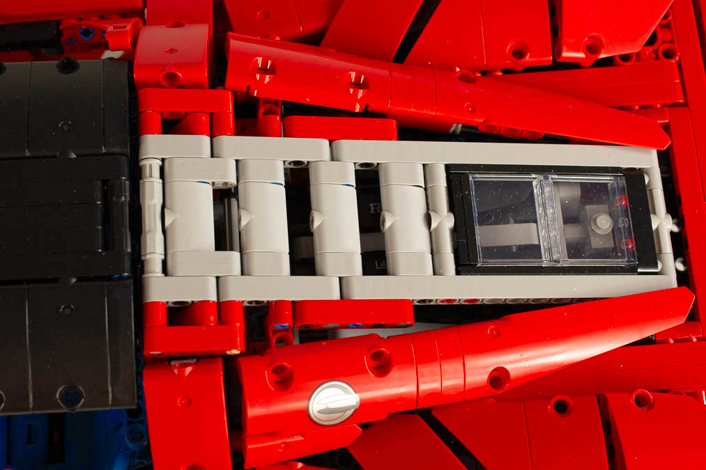LEGO Technic 42143 Ferrari Daytona SP3 20