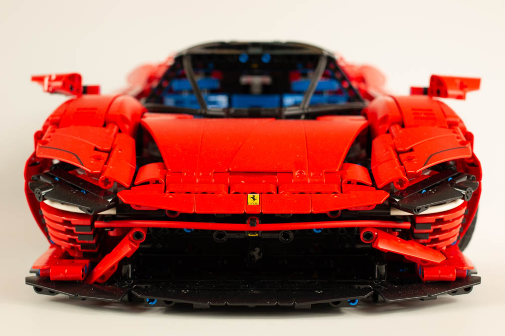 LEGO Technic 42143 Ferrari Daytona SP3 23
