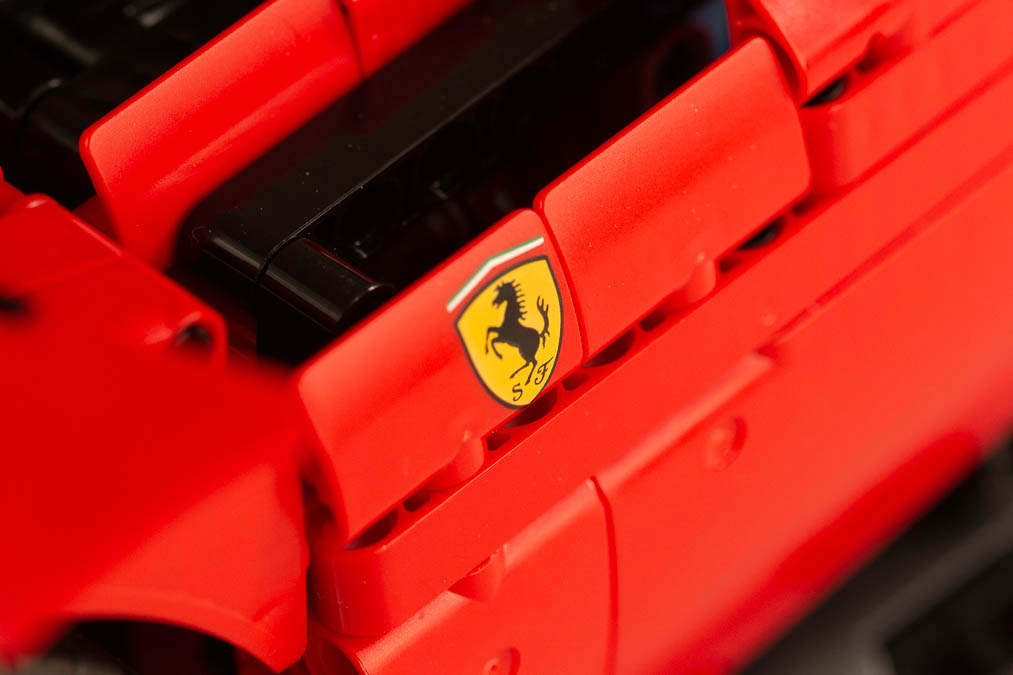 LEGO Technic 42143 Ferrari Daytona SP3 29