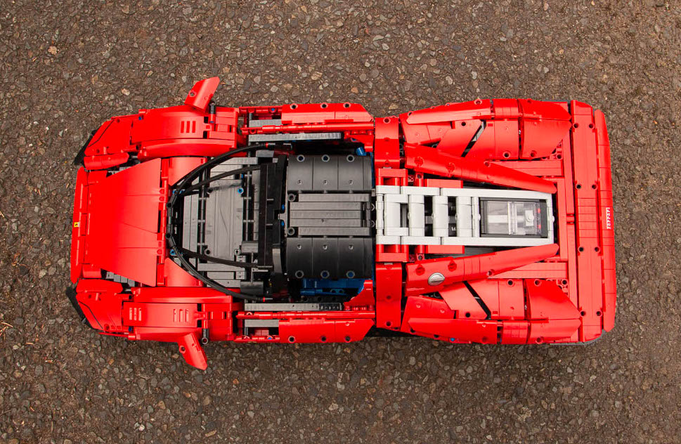 LEGO Technic 42143 Ferrari Daytona SP3 6