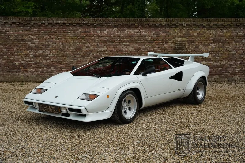 Lamborghini Countach Gallery Aaldering white