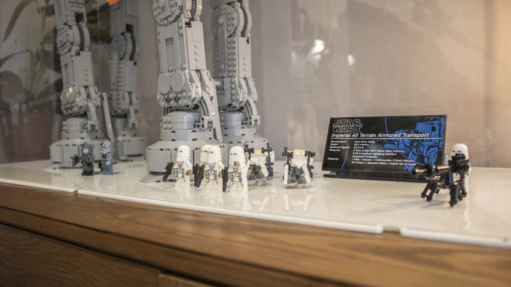 iDislayit LEGO Star Wars 75313 Ultimate Collectors Series AT AT 13