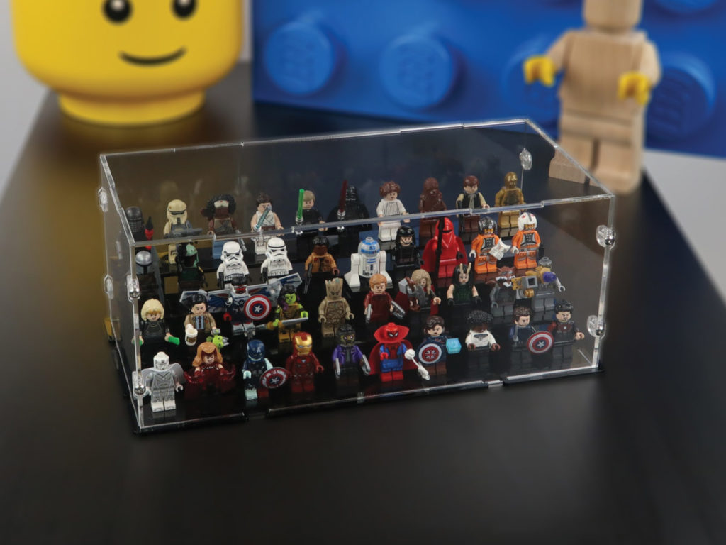 iDisplayit LEGO Minifigure Display Case large