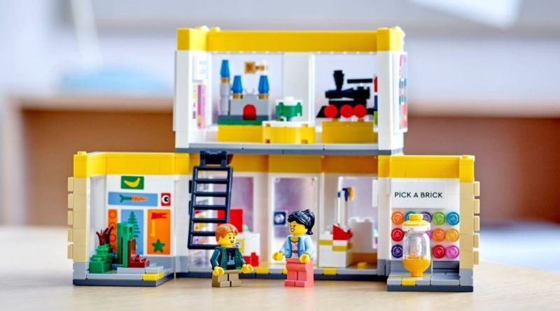 lego 40574 brand store lifestyle 2 featured