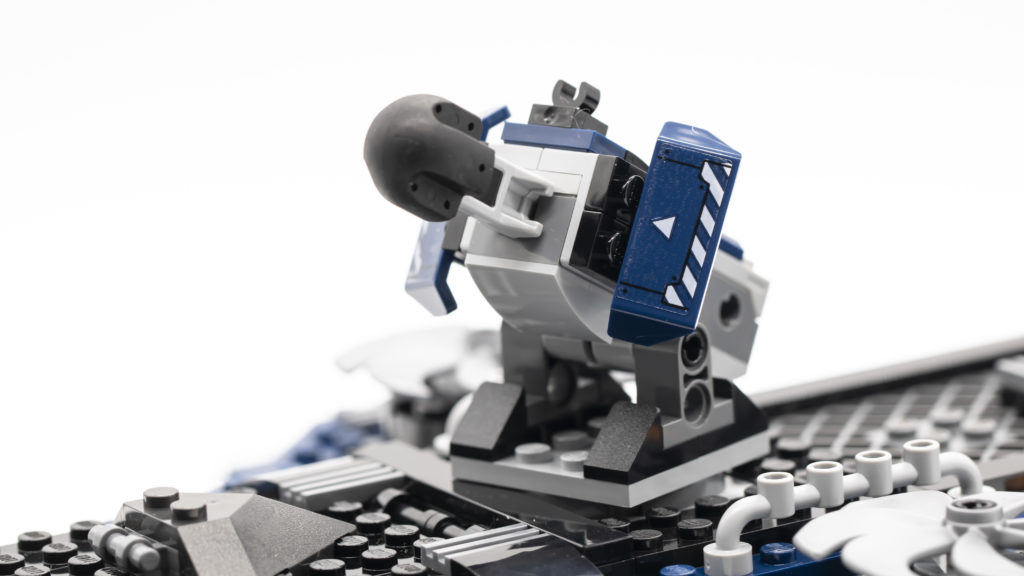 main cannon