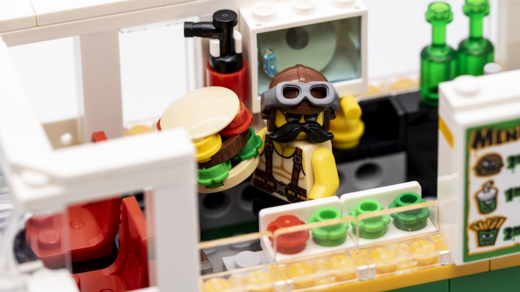 serving burger 1024x576