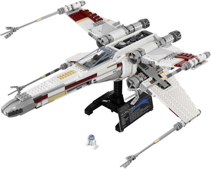 La Guerre des Etoiles : Lego a recréé un chasseur X-Wing grandeur nature