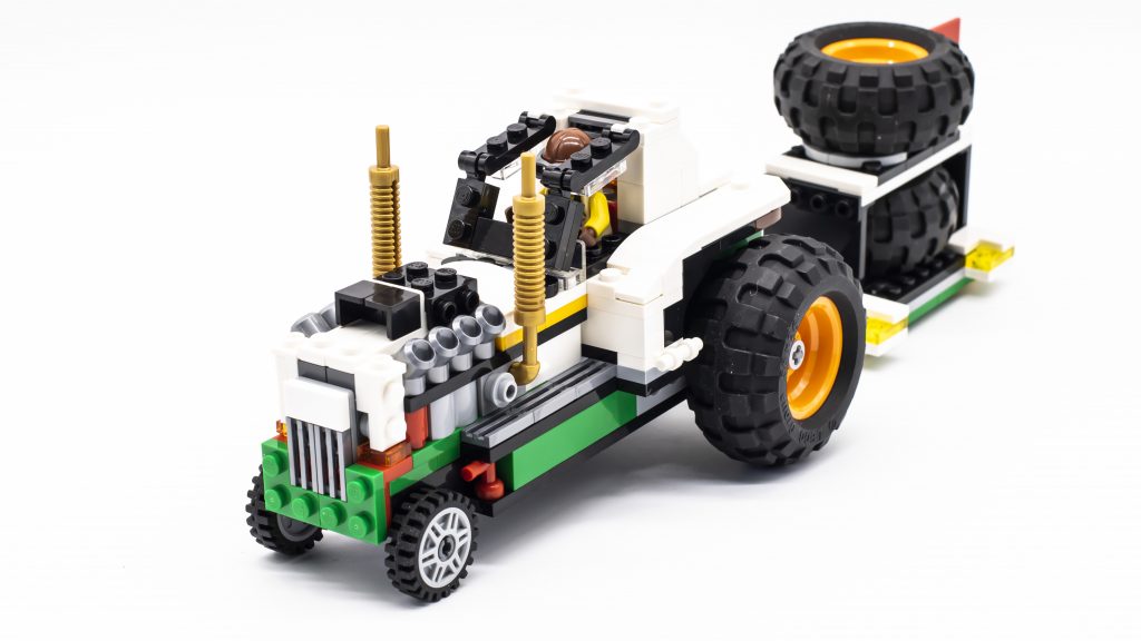 tractor and trailer 1024x576